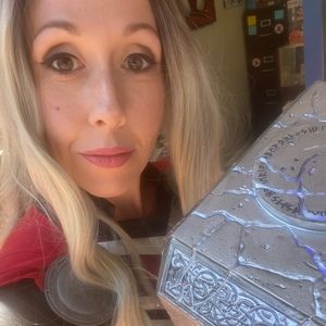 Meet your Posher, Posh